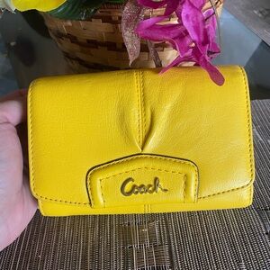 Coach Wallet 💳